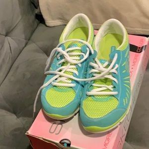 Woman’s sneakers